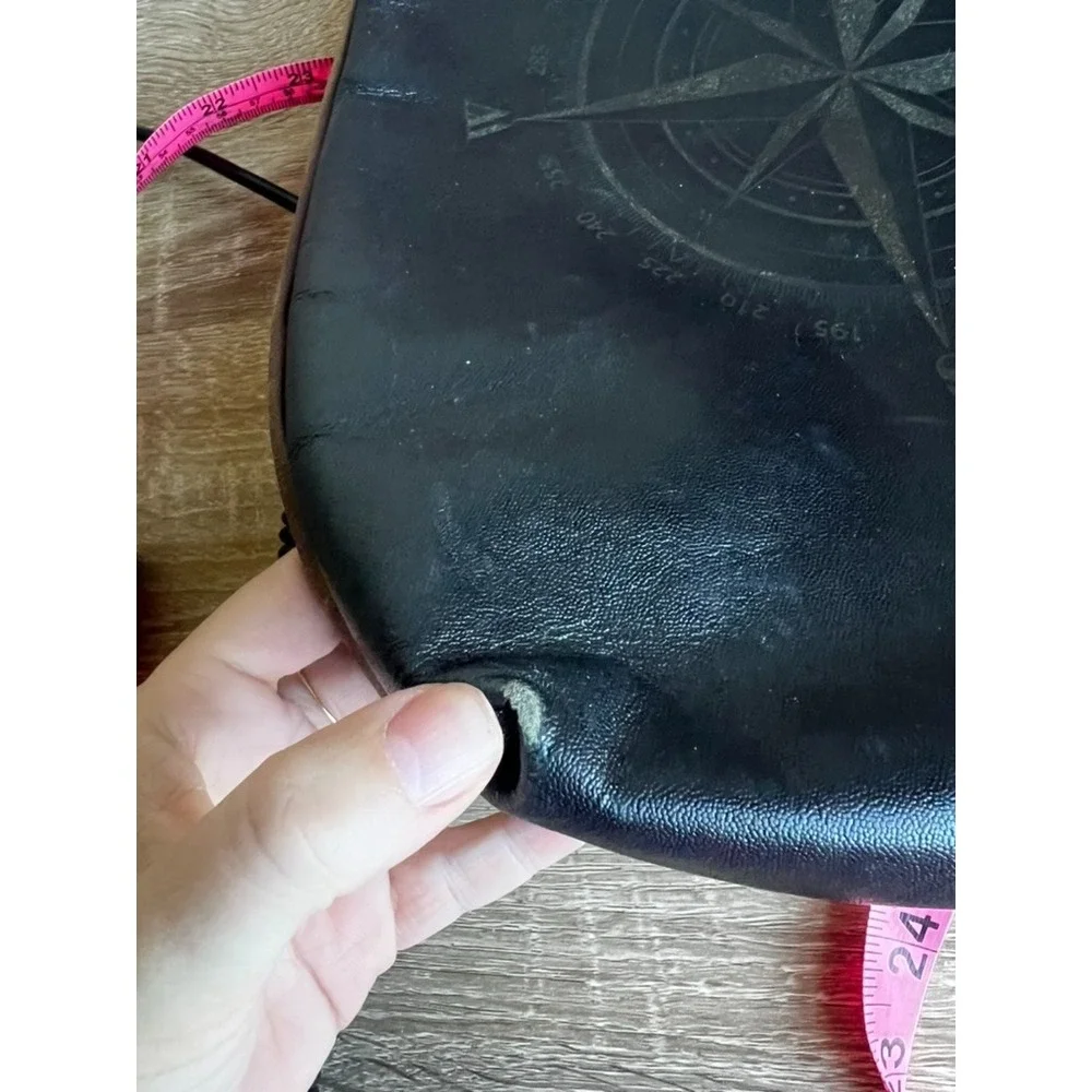 Genuine Rustic‎ Leather Sling Day Backpack Messenger Zipper Pockets Compass